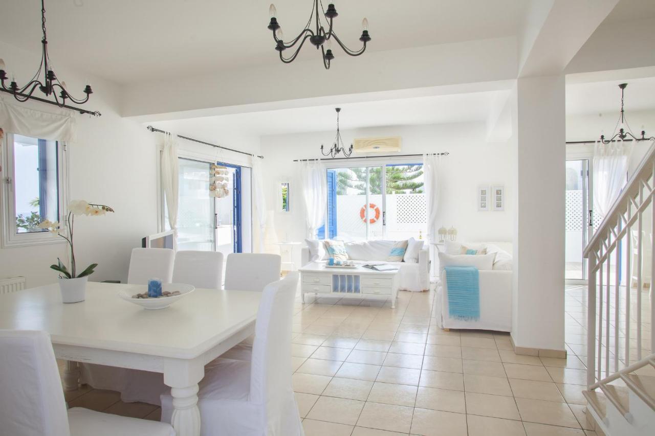 Mimoza Seafront Villa Протарас Екстериор снимка
