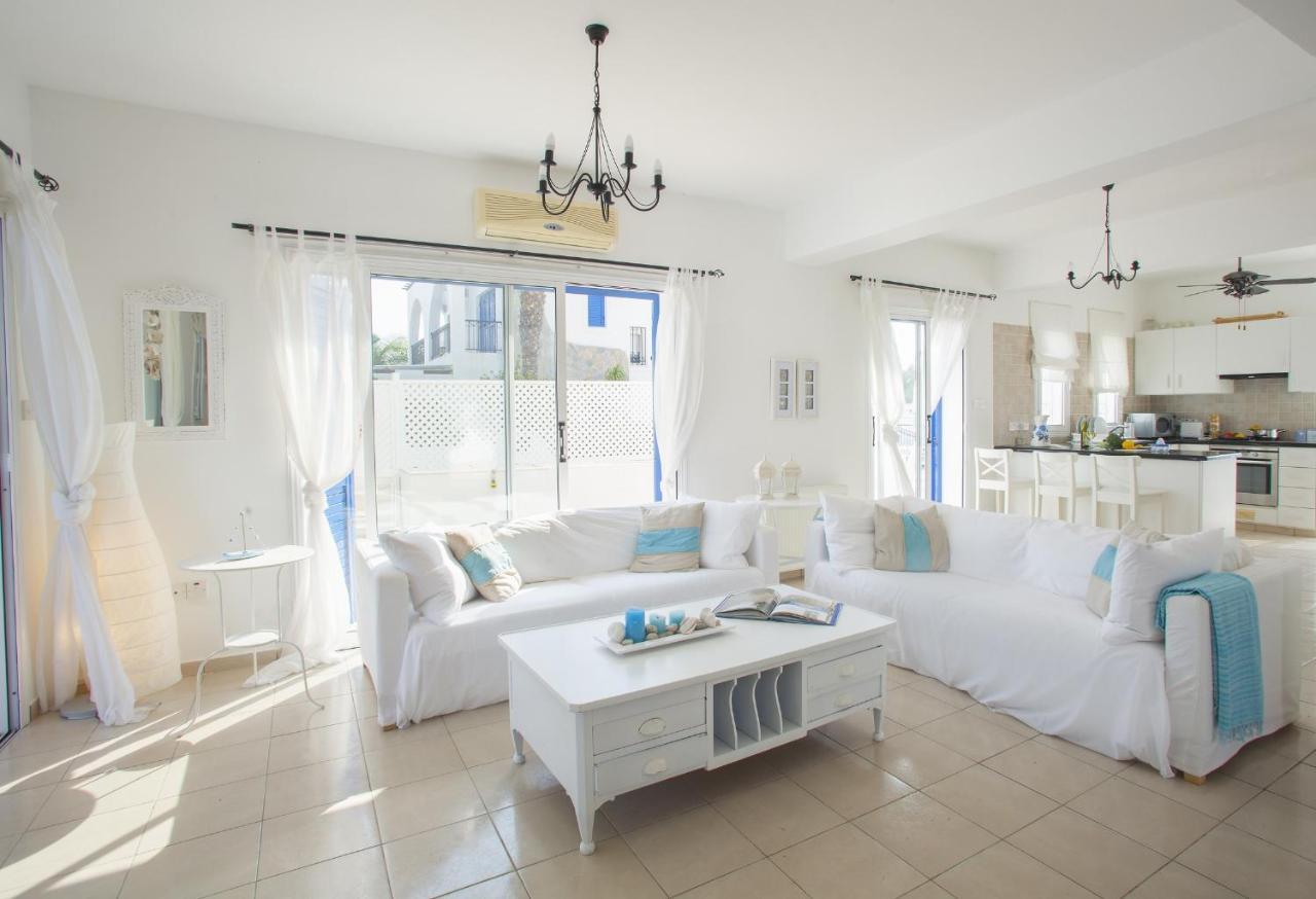 Mimoza Seafront Villa Протарас Екстериор снимка