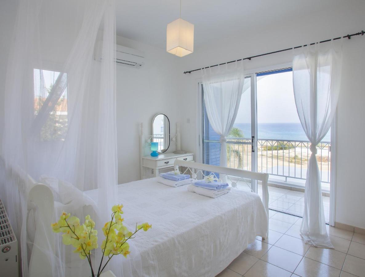 Mimoza Seafront Villa Протарас Екстериор снимка